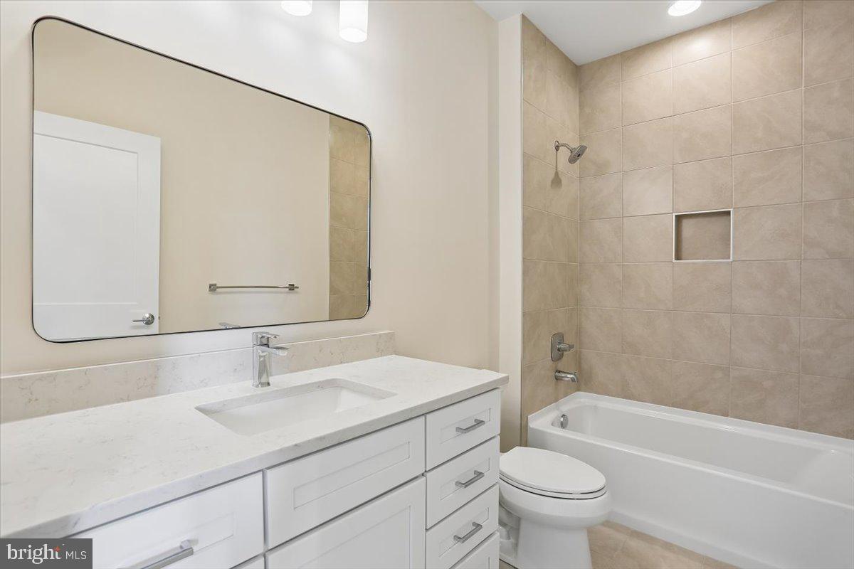102 Allen Lane Poolesville, MD 20837 - Photo 49 of 53 Full Hall Bath (sample photo)