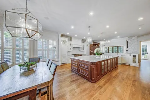 $5,895,000 | 3594 Tuxedo Court Northwest, Atlanta, GA 30305