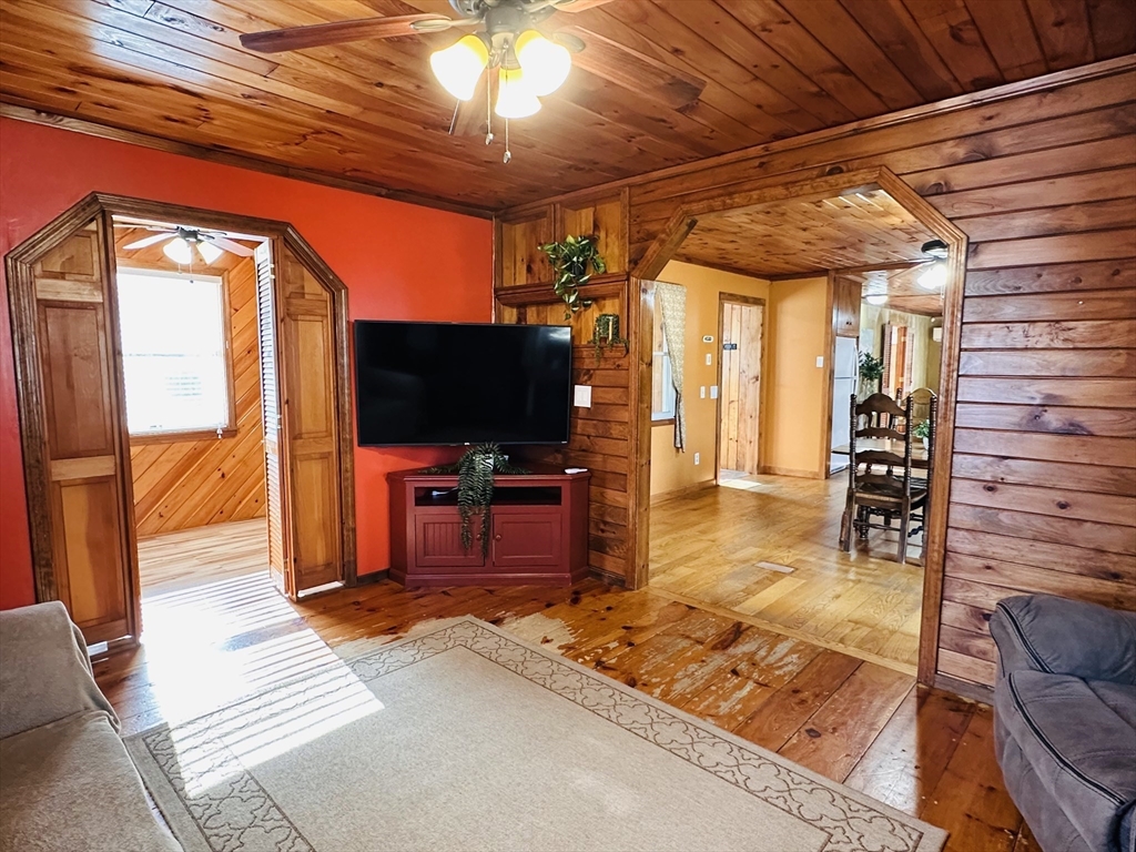 44 Comins Pond Road Warren, MA 01083 - Photo 14 of 33