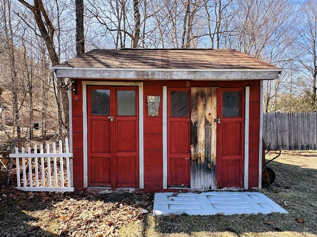 44 Comins Pond Road Warren, MA 01083 - Photo 32 of 33