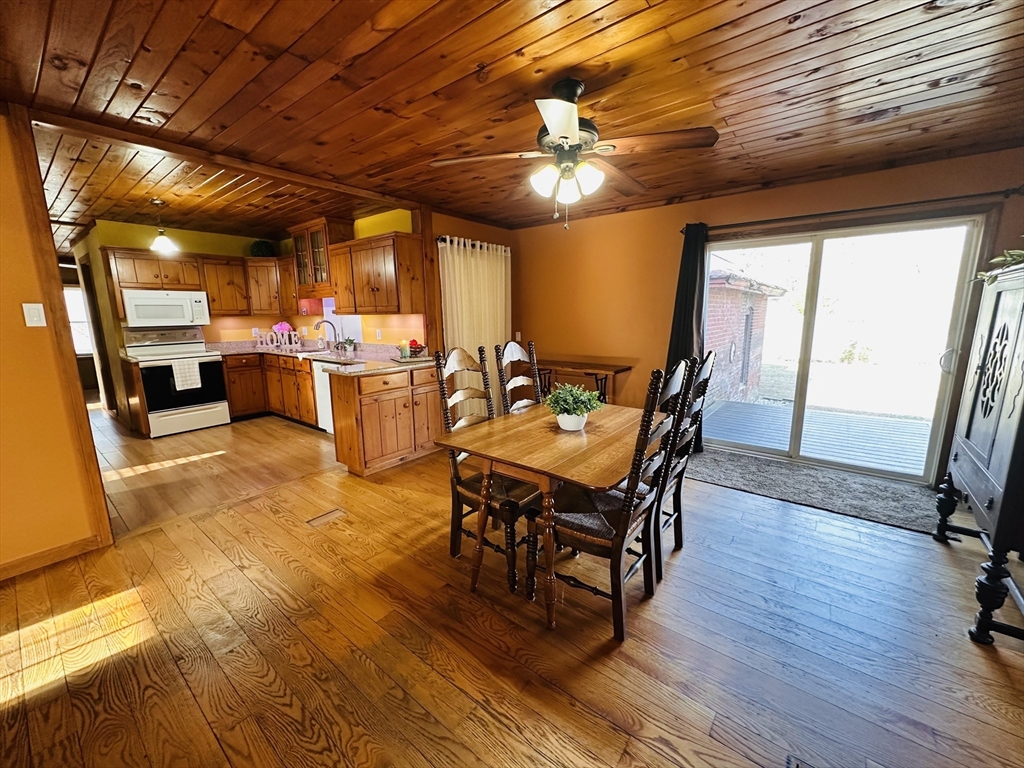 44 Comins Pond Road Warren, MA 01083 - Photo 10 of 33