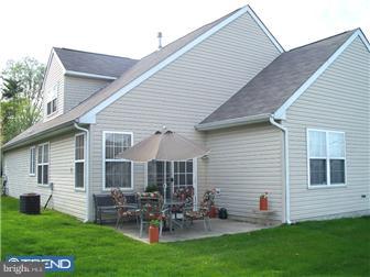 39 Bluebonnet Road Langhorne, PA 19047 - Photo 11 of 12 Exterior Back