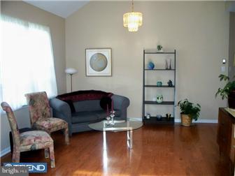 39 Bluebonnet Road Langhorne, PA 19047 - Photo 4 of 12 Dining Room
