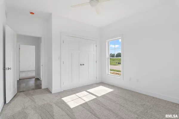 $450,000 | 72 Moonlight Ct. Court, Chatham, IL 62629