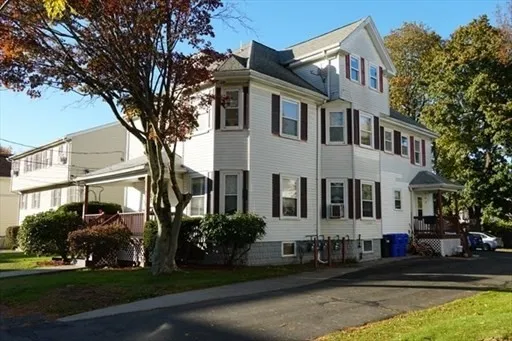 $1,900 | 9 Bradford Street, Unit 2, Taunton, MA 02780