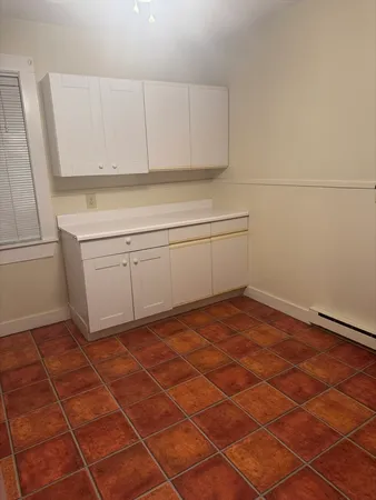 $1,900 | 9 Bradford Street, Unit 2, Taunton, MA 02780