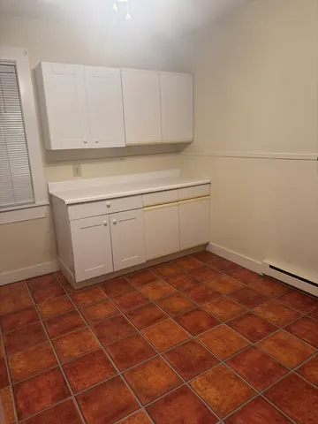 $1,900 | 9 Bradford Street, Unit 2, Taunton, MA 02780