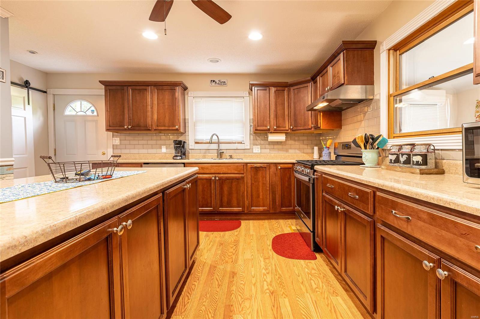 4532 Springer Ridge Road Carbondale, IL 62902 - Photo 4 of 36