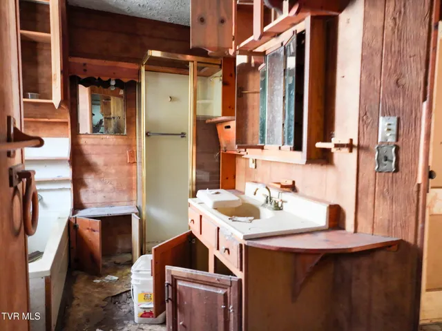 $39,000 | 1227 Bristol Highway, Unit 26, Elizabethton, TN 37643