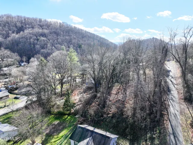 $39,000 | 1227 Bristol Highway, Unit 26, Elizabethton, TN 37643