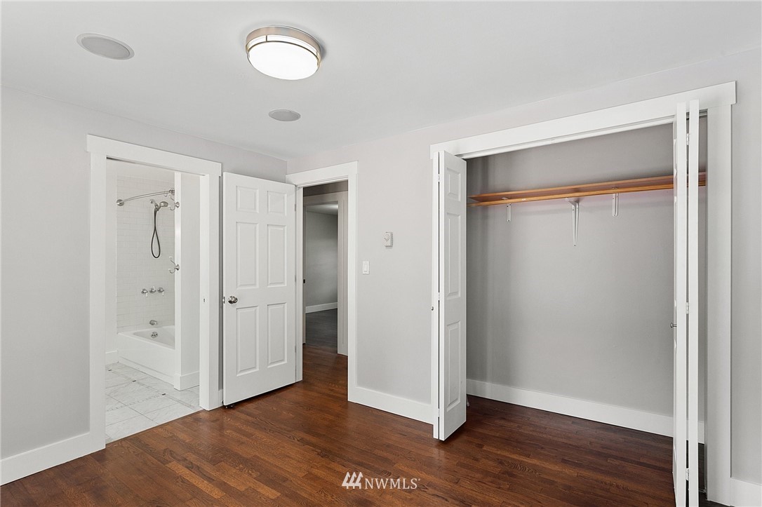 9216 Sand Point Way Northeast Seattle, WA 98115 - Photo 11 of 21 Gallery Image 11