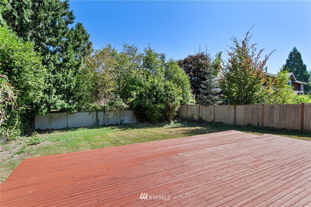 9216 Sand Point Way Northeast Seattle, WA 98115 - Photo 19 of 21 Gallery Image 19