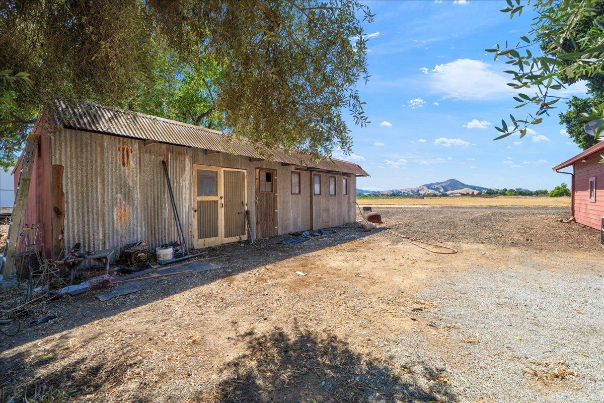 14325 Monterey Road Morgan Hill, CA 95037 - Photo 36 of 41 a backyard of a house