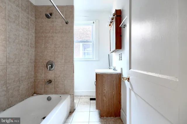 $200,000 | 5106 Harford Road, Baltimore, MD 21214