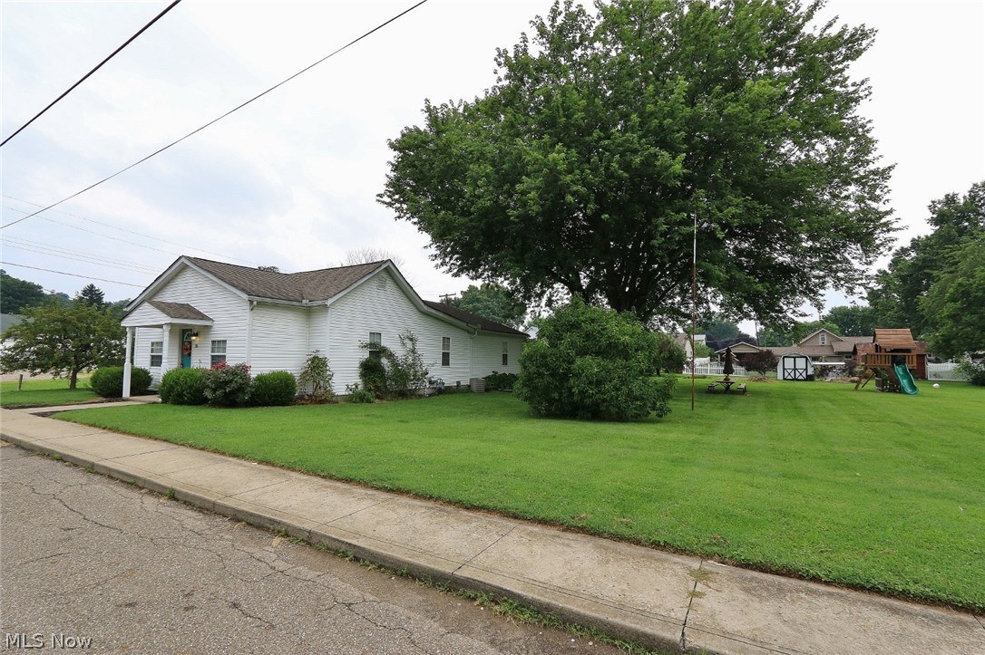35 West 11th Street Dresden, OH 43821 - Photo 6 of 23