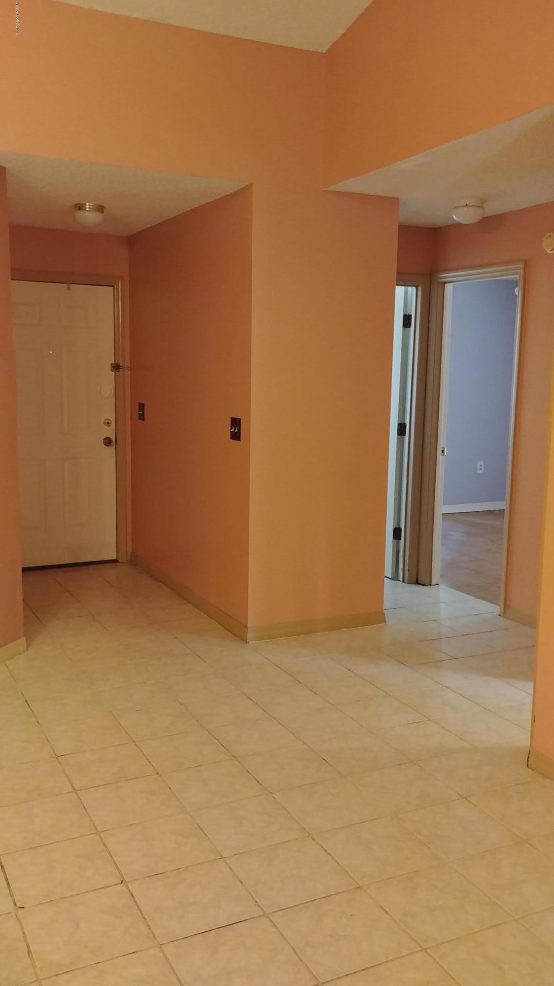 7225 Madison Street Cocoa, FL 32927 - Photo 3 of 15 foyer