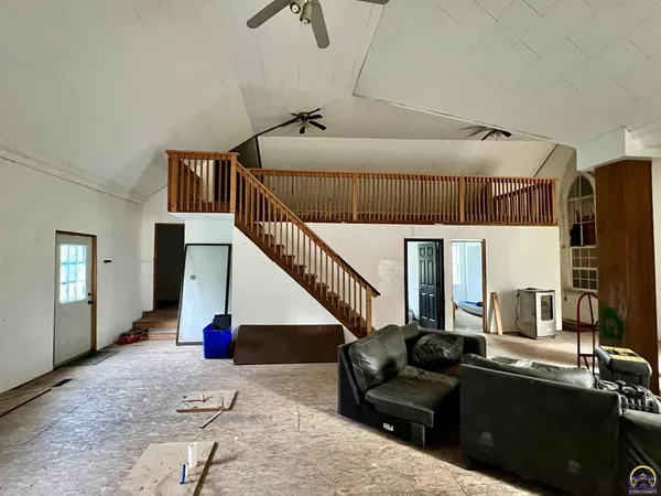 $29,900 | 212 Locust Street, Eskridge, KS 66423