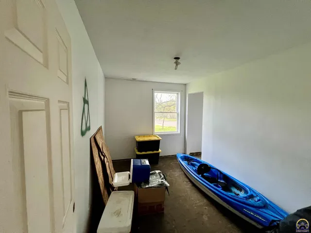 $34,000 | 212 Locust Street, Eskridge, KS 66423