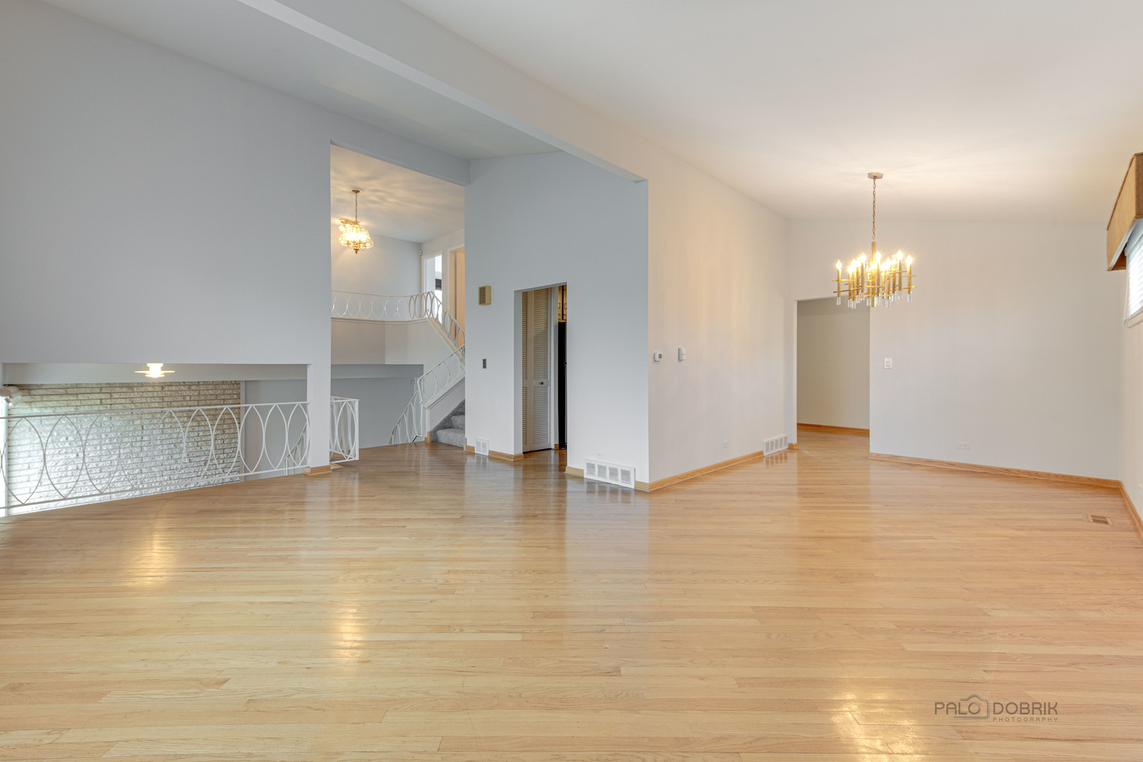 9747 Huber Ovl Niles, IL 60714 - Photo 10 of 38 a view of empty room with wooden floor