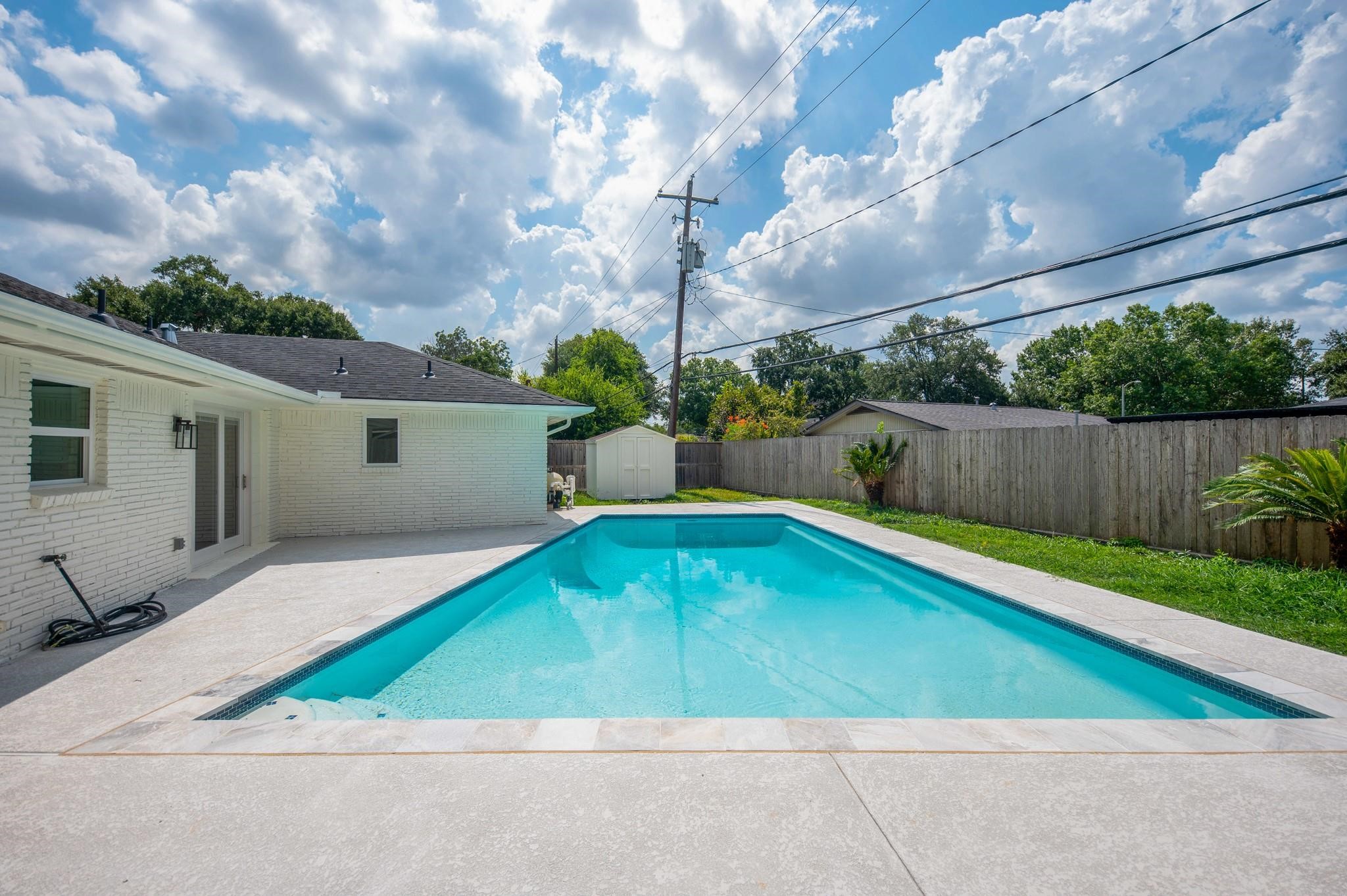 5221 Libbey Drive Houston, TX 77092 - Photo 5 of 31