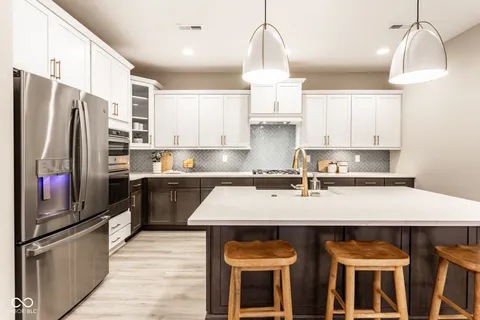 $750,000 | 2945 Millgate Drive, Carmel, IN 46033