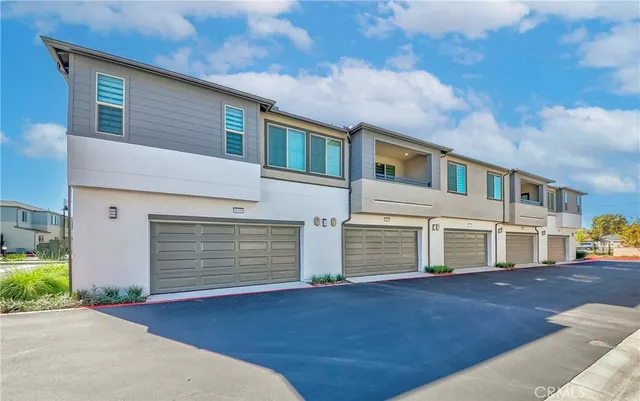 $985,000 | 6007 Clementine Lane, Unit 21, Cypress, CA 90630