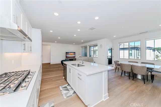 $990,000 | 6007 Clementine Lane, Unit 21, Cypress, CA 90630