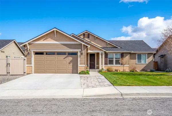 $659,500 | 1747 South Blanchard Loop, East Wenatchee, WA 98802