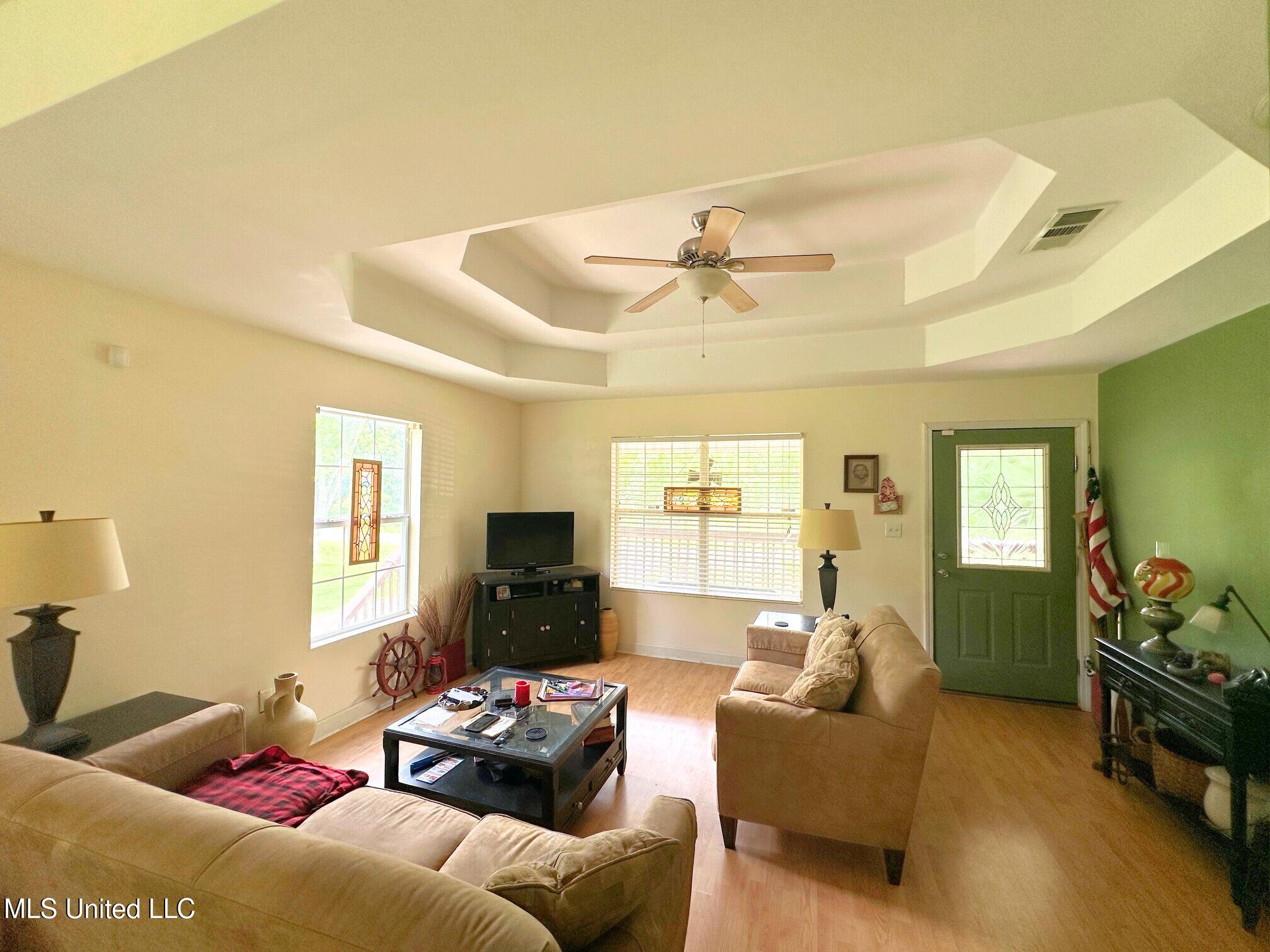 7204 Elder Ferry Road Moss Point, MS 39563 - Photo 10 of 22 Living Room