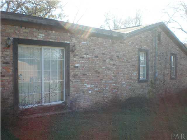 1203 Muscogee Road Cantonment, FL 32533 - Photo 7 of 9