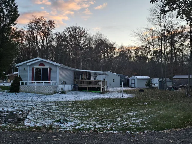 $159,000 | 2567 Sportsman Drive, White Cloud, MI 49349