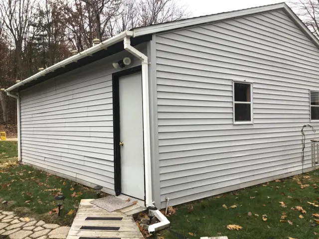 $159,000 | 2567 Sportsman Drive, White Cloud, MI 49349