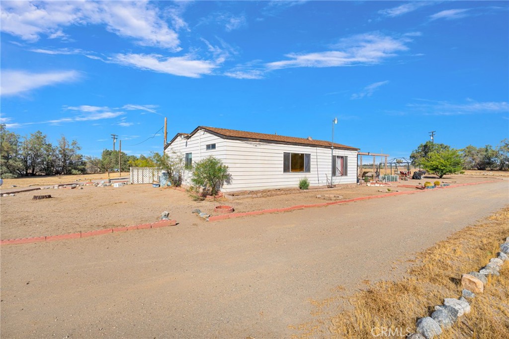 14030 Rapture Road Phelan, CA 92371 - Photo 41 of 58