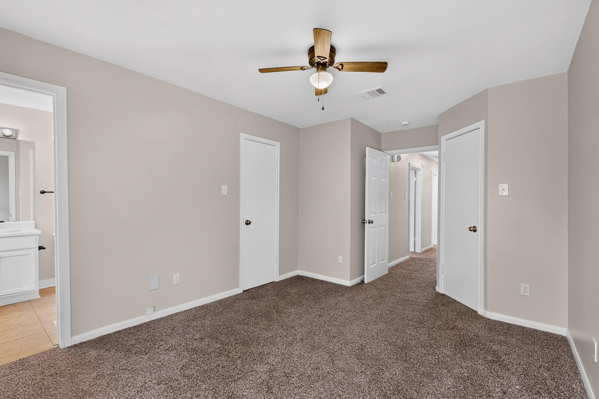2318 Riddle Road, Unit B Austin, TX 78748 - Photo 21 of 32 Gallery Image 21