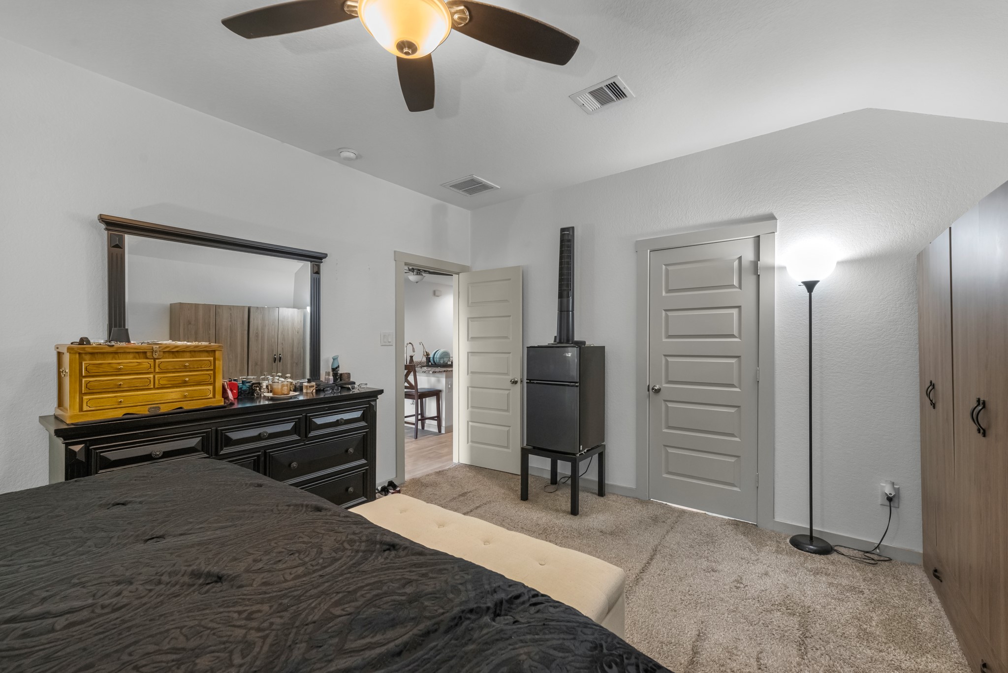 826 Green Clover Lane Rosharon, TX 77583 - Photo 13 of 33 Primary.