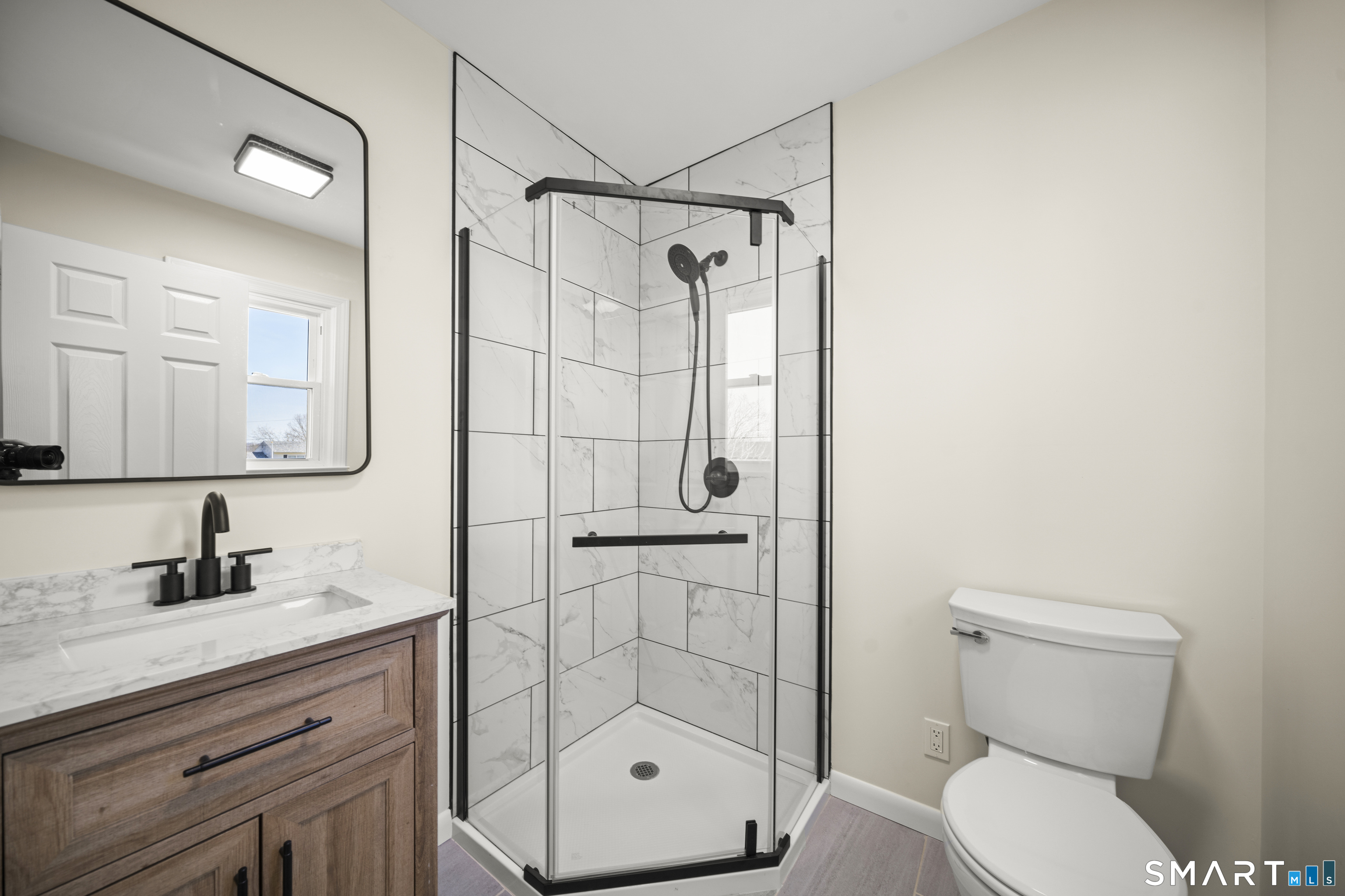 25 Greenview Drive Waterbury, CT 06708 - Photo 25 of 35