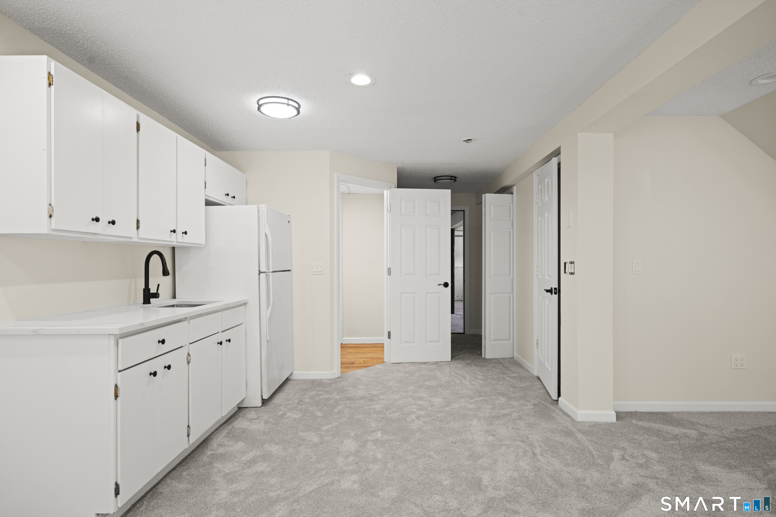 25 Greenview Drive Waterbury, CT 06708 - Photo 28 of 35