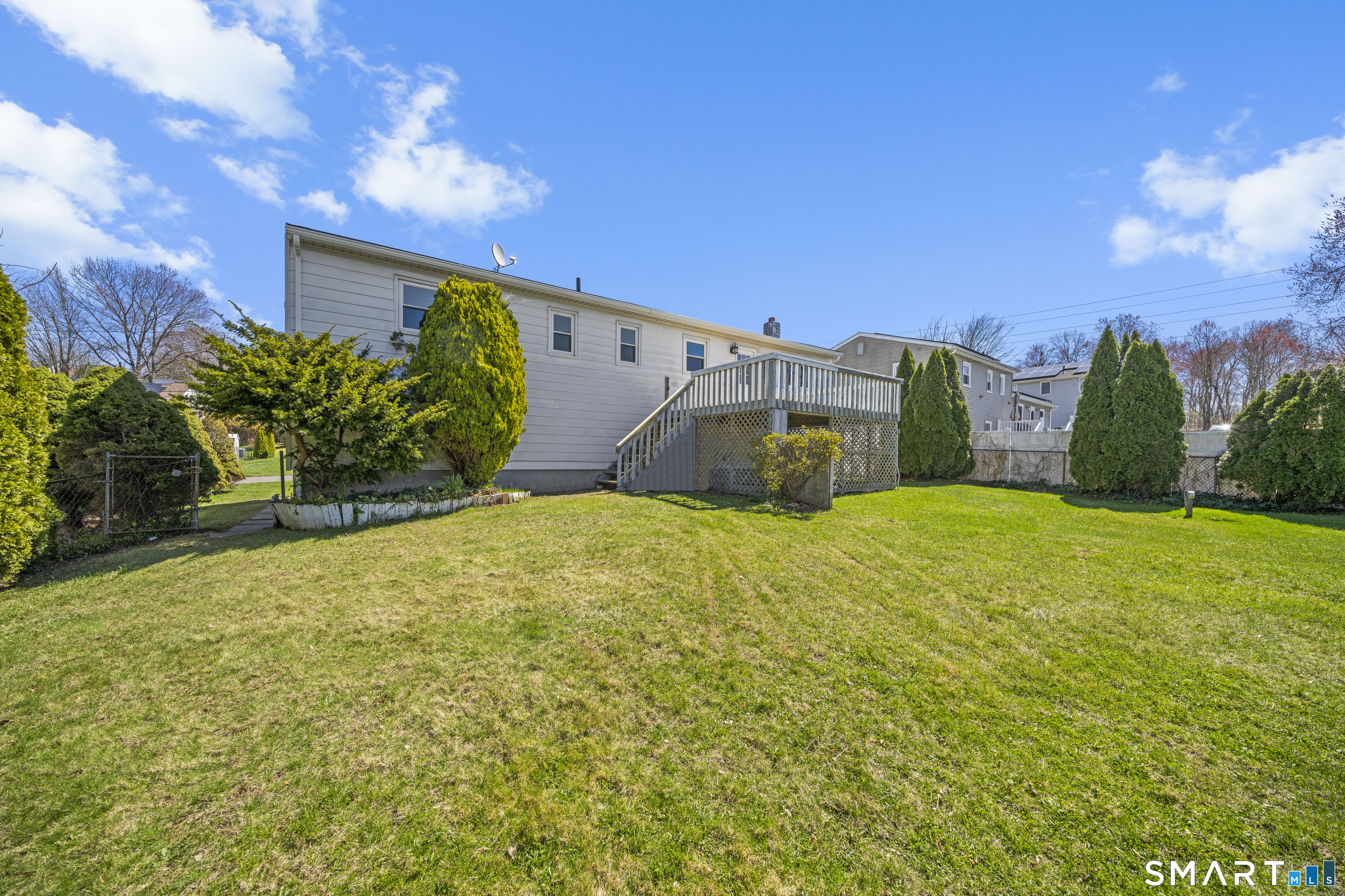 25 Greenview Drive Waterbury, CT 06708 - Photo 33 of 35