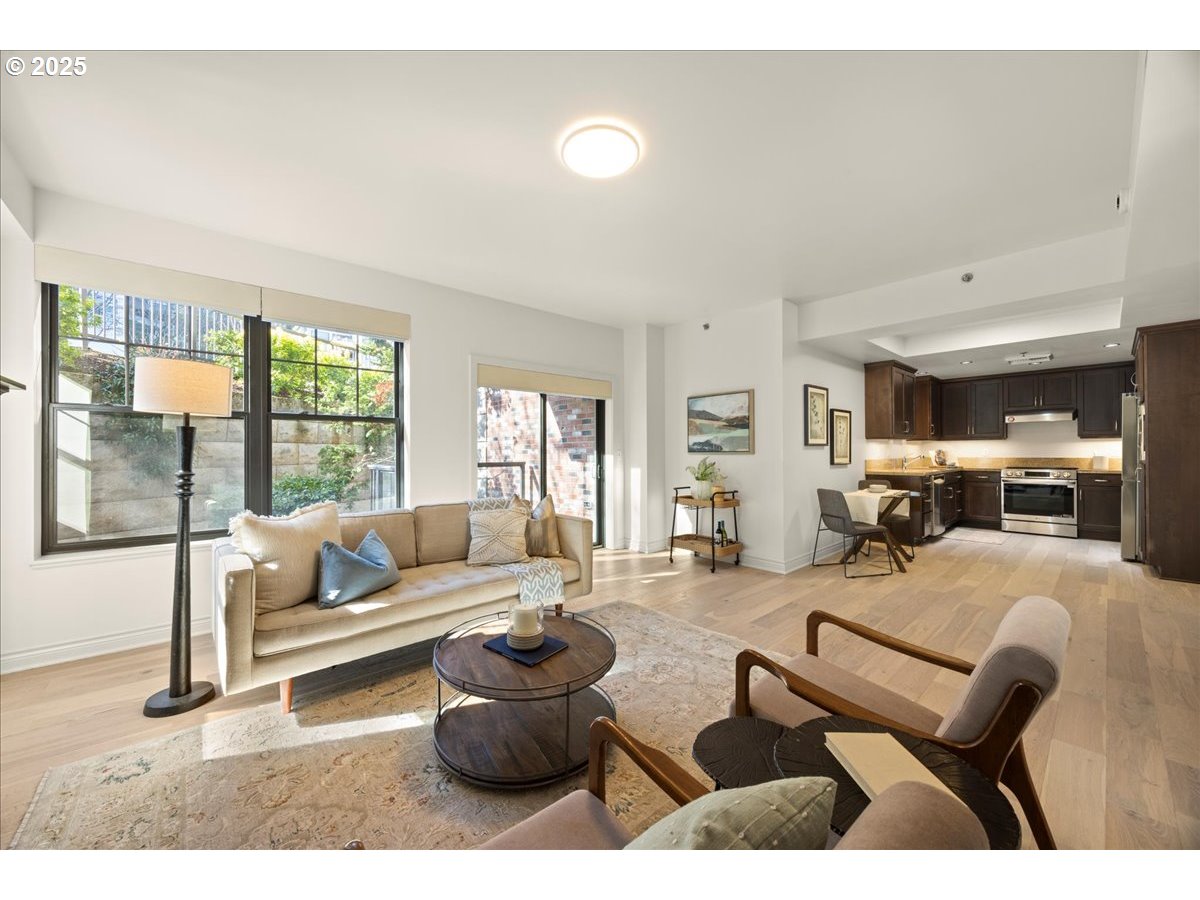 2454 Northwest Westover Road, Unit 203 Portland, OR 97210 - Photo 8 of 18 Gallery Image 8