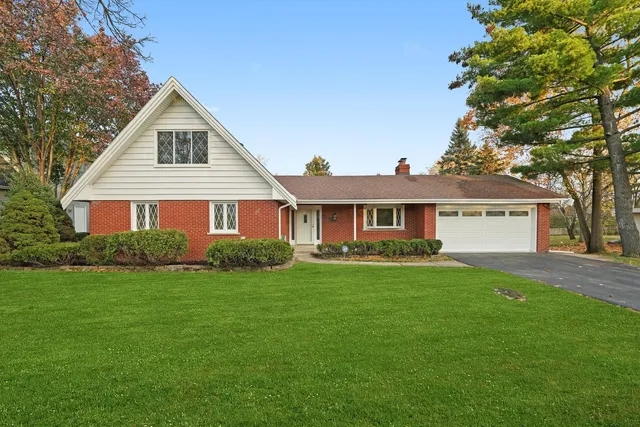 $599,900 | 7925 William Drive, Willowbrook, IL 60527