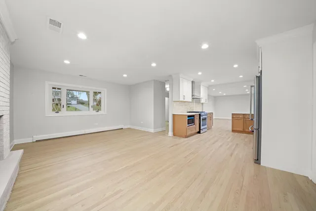 $599,900 | 7925 William Drive, Willowbrook, IL 60527