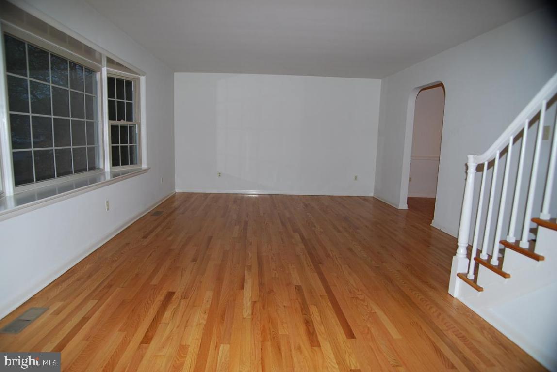 1449 Hiemenz Road Lancaster, PA 17601 - Photo 3 of 9