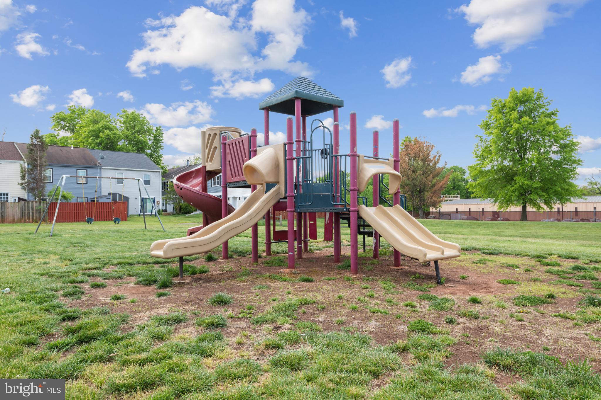 8993 McDowell Common Manassas, VA 20110 - Photo 18 of 21