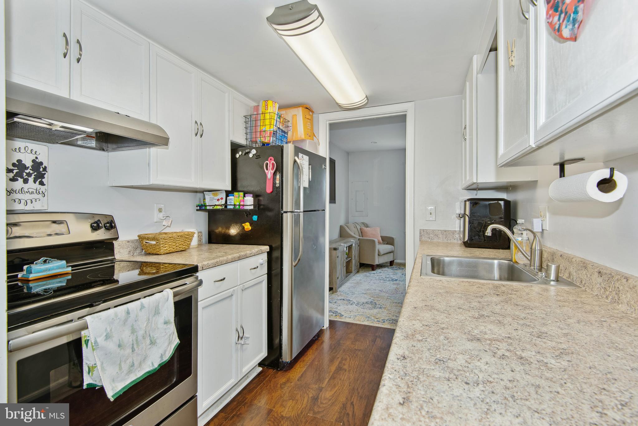 8993 McDowell Common Manassas, VA 20110 - Photo 7 of 21