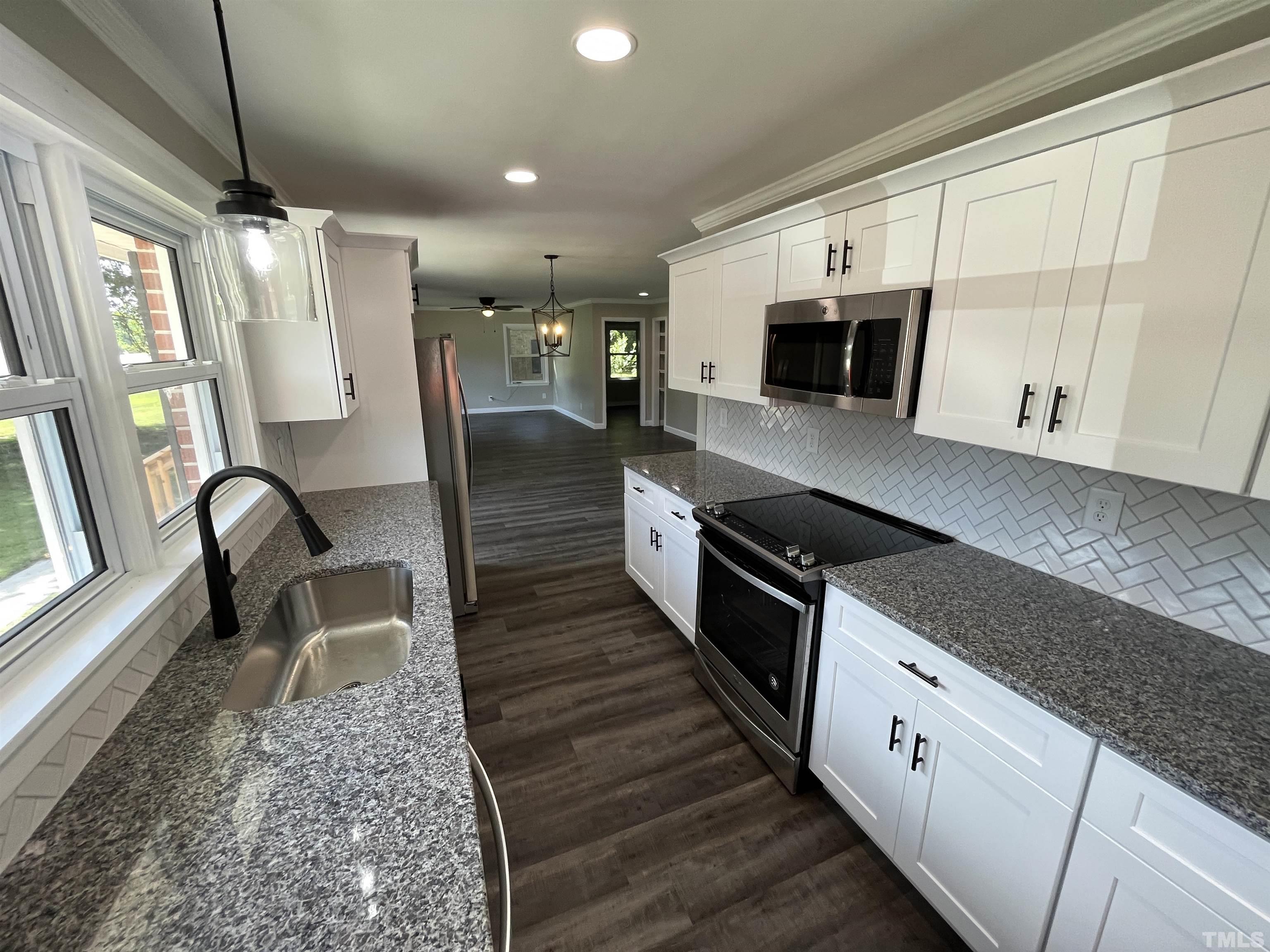 405 Washington Post Road New Bern, NC 28562 - Photo 6 of 29 Gallery Image 6