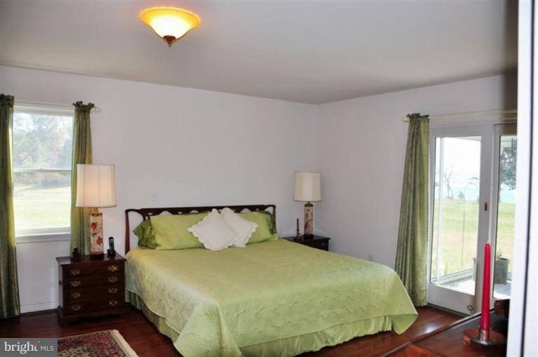 5602 Ross Neck Road Cambridge, MD 21613 - Photo 14 of 23 Master Bedroom #3