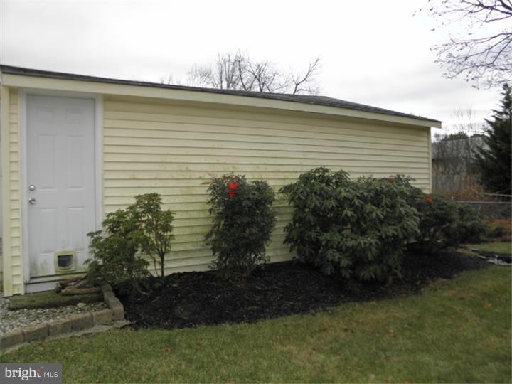 708 Neck Road Burlington, NJ 08016 - Photo 6 of 25