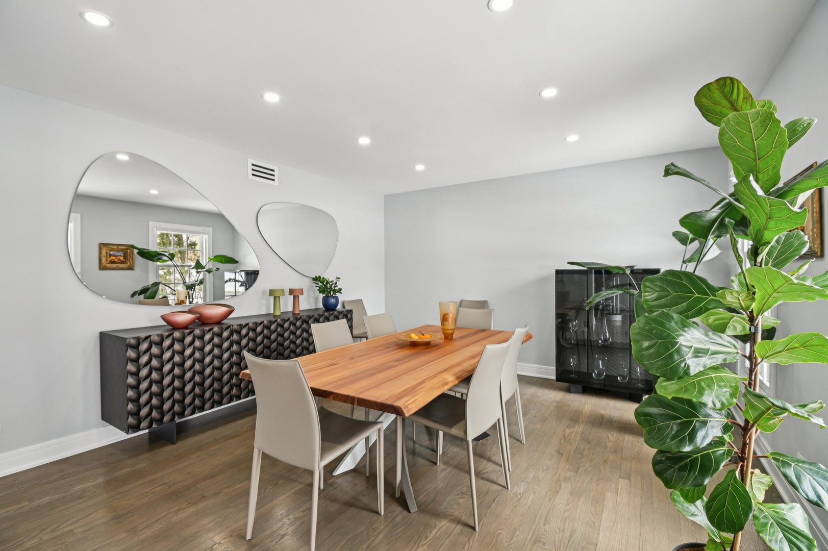 606 Paddock Lane Libertyville, IL 60048 - Photo 10 of 55