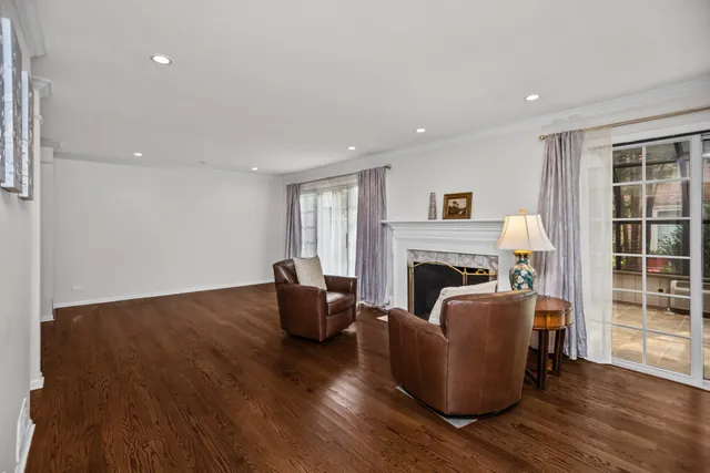 $775,000 | 15 Landmark Street, Northfield, IL 60093