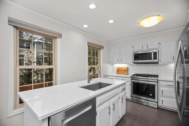 $775,000 | 15 Landmark Street, Northfield, IL 60093